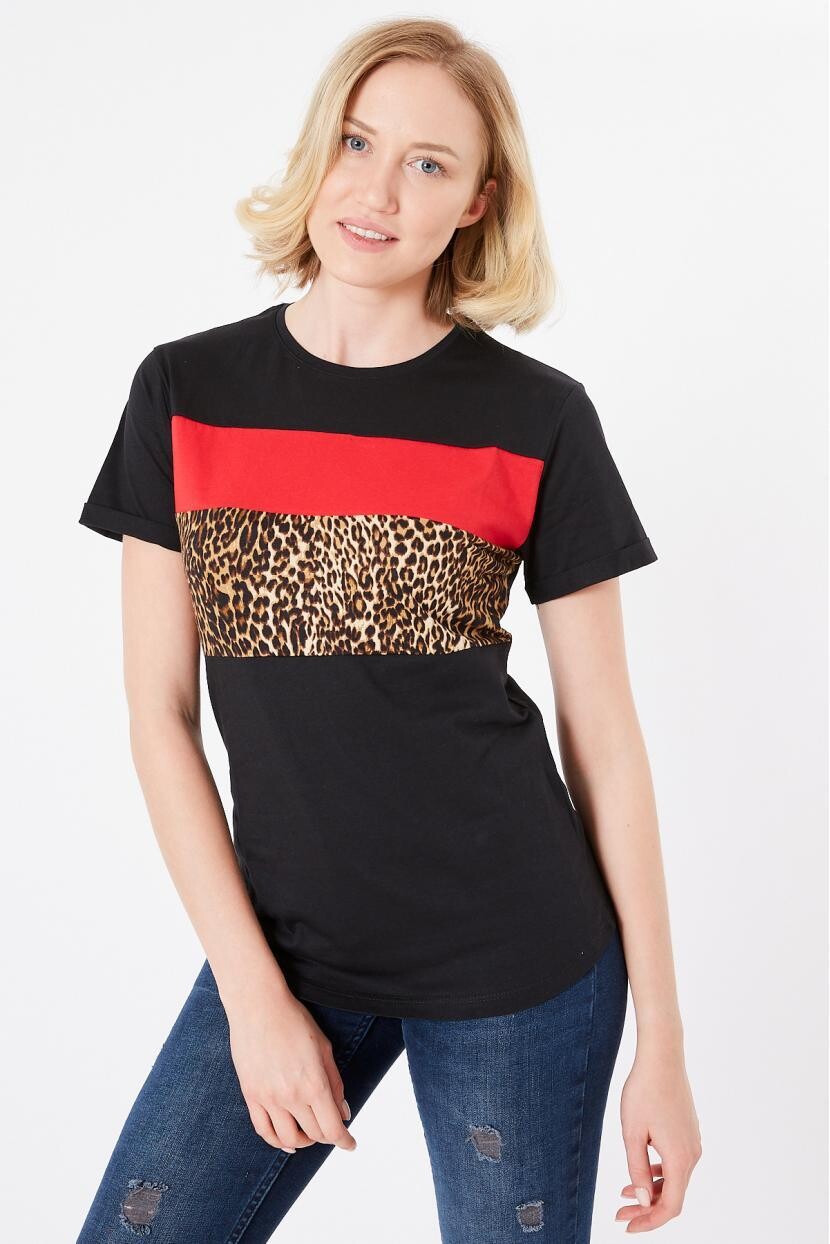 Twenty3 Kadın Önü Parçalı ve Baskılı Basic T-shirt 